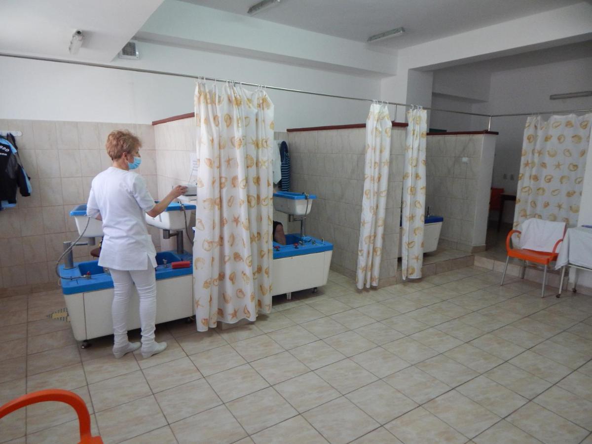 Hotel Traian Caciulata Călimăneşti Екстериор снимка